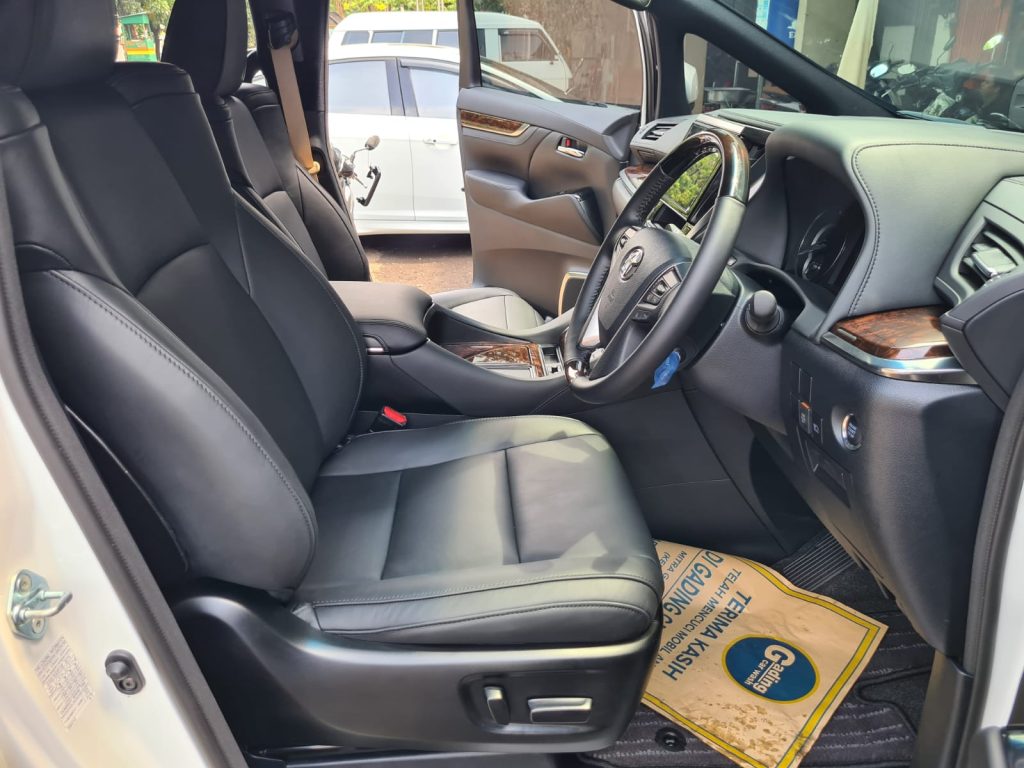 Inspirasi Model Jok Mobil Elegan Buat Interior Keren