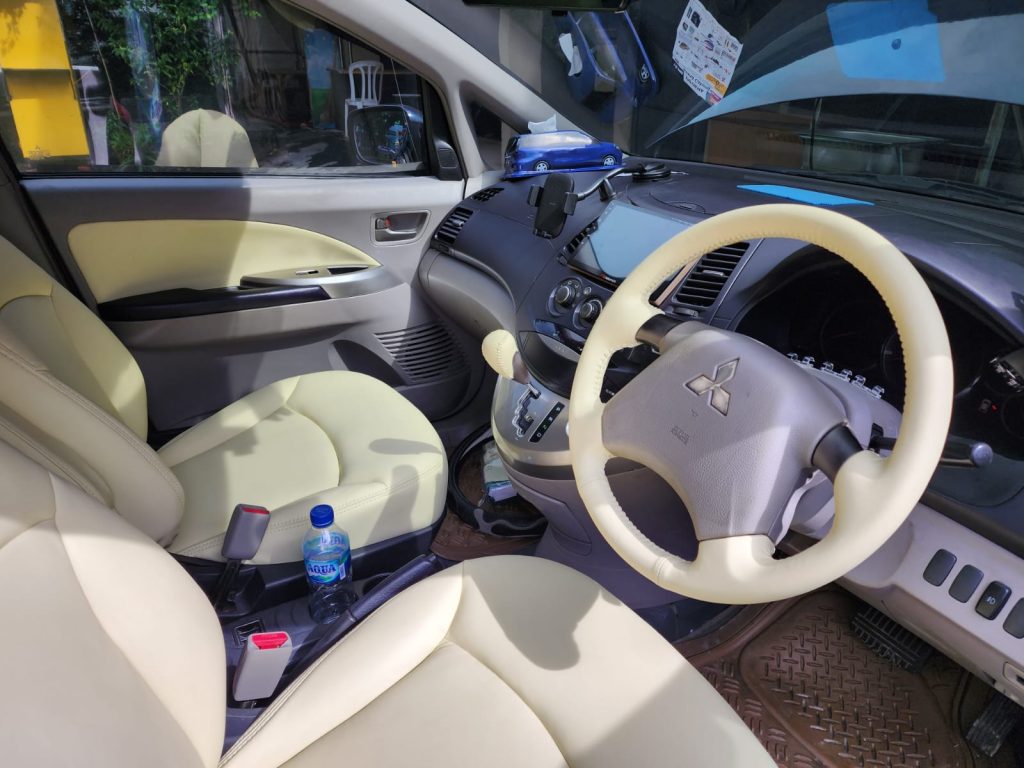 Tukang Jok Mobil di Jakarta