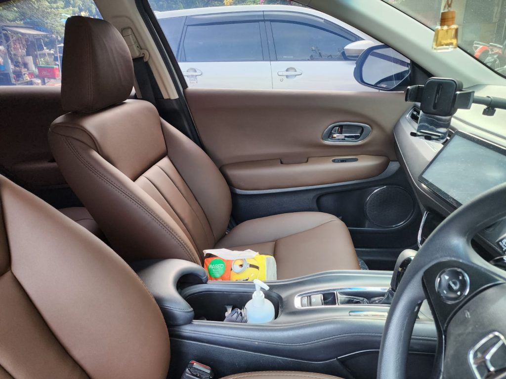 Tukang Jok Mobil di Jakarta