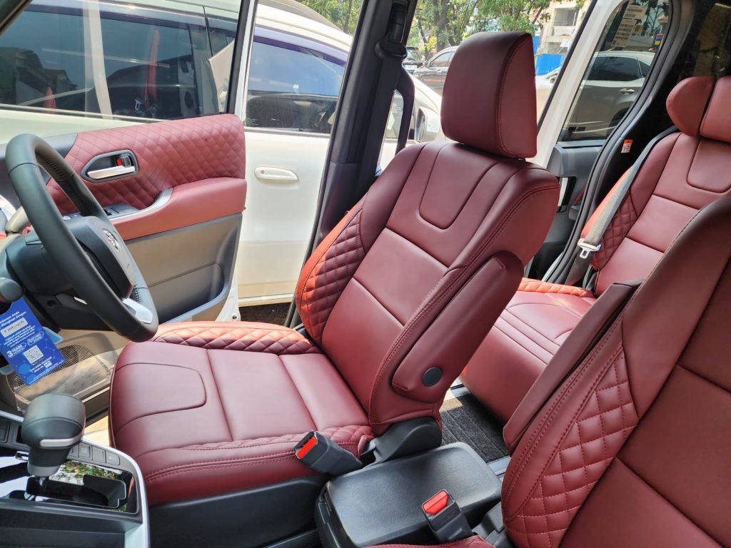 Tukang Jok Mobil di Jakarta