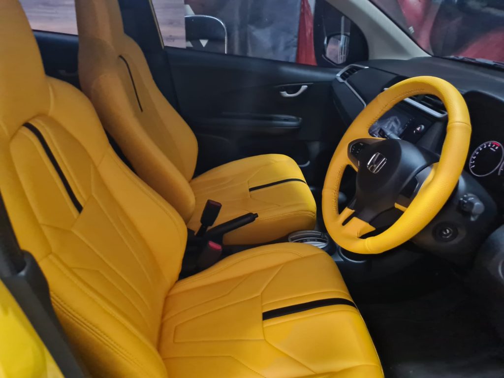 Tukang Jok Mobil di Jakarta