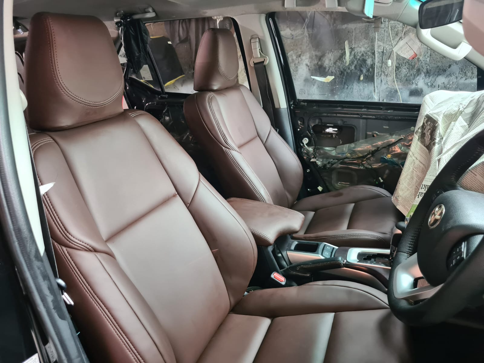 biaya service jok mobil