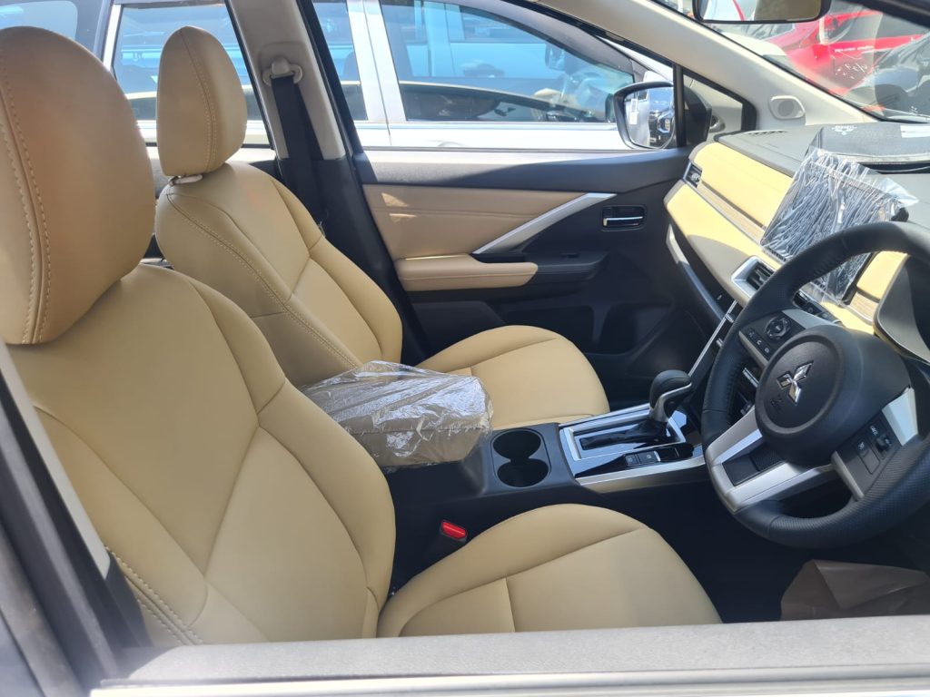 Inspirasi Model Jok Mobil Elegan Buat Interior Keren