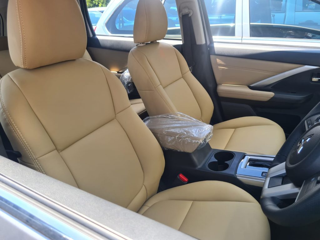 Tukang Jok Mobil di Jakarta