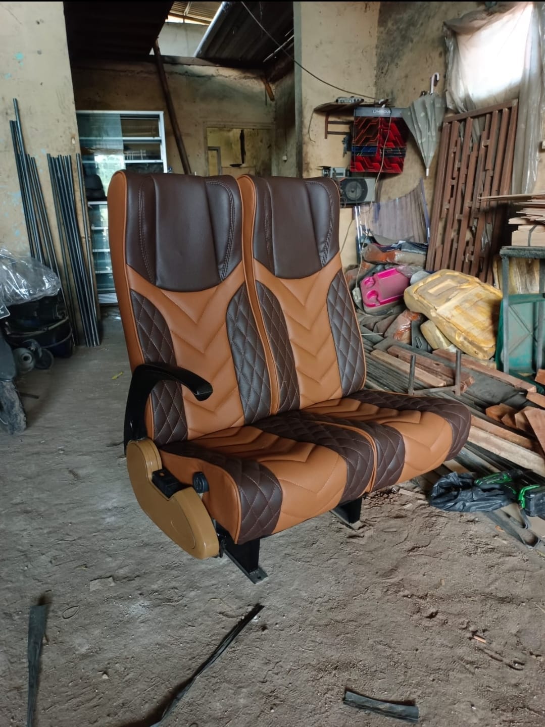 Bengkel Jok Mobil di Jakarta - Terlengkap Kulit, Semi Kulit & Microfiber