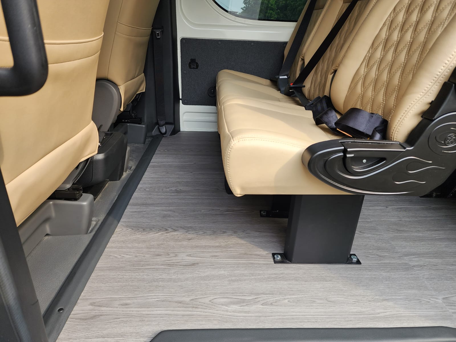 Bengkel Modifikasi Interior Mobil
